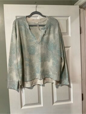 Light Blue & Cream Tie-Dye Pullover Sweater